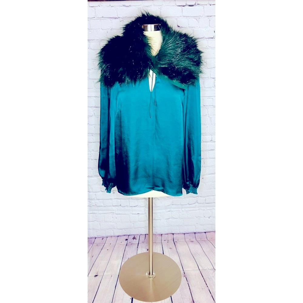 LOFT Green Blouse with Faux Fur Neckpiece NWT Large